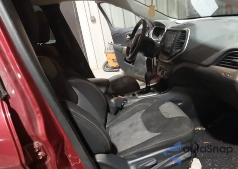 2017 Jeep Cherokee Sport Fwd z USA, uszkodzony, nr VIN 1C4PJLAB2HW641334